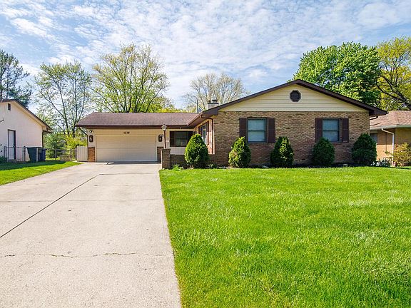 2nd image of 1215 Saling Dr