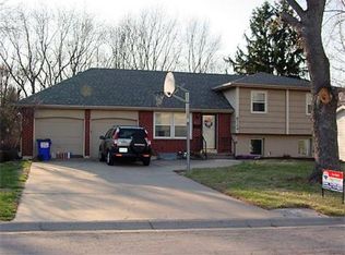 6724 N Walrond Ave, Kansas City, MO 64119