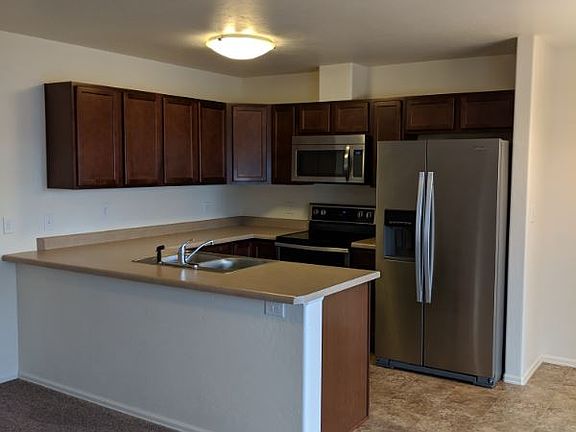 4th image of 652 Tammera Ln