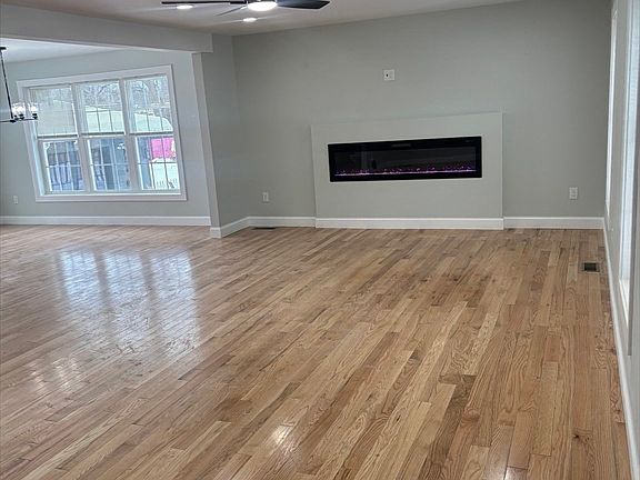 4th image of 106 Almira Rd
