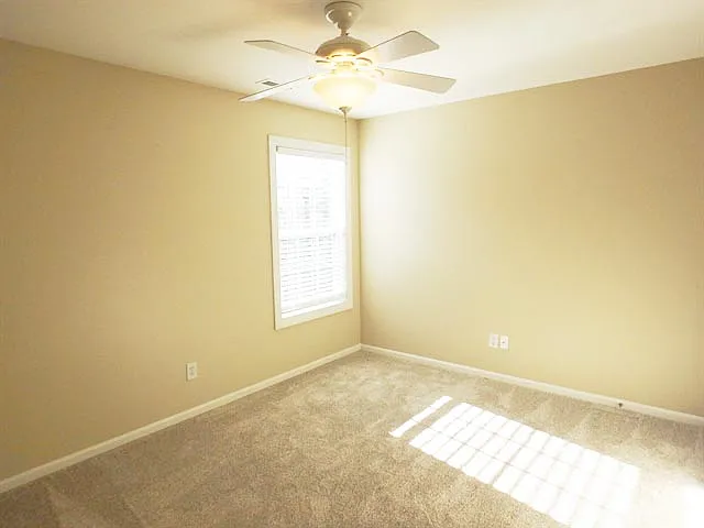 2713 Gross Ave — Photo 13