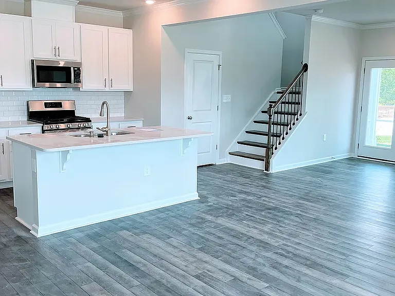 4921 Oolite St — Photo 3