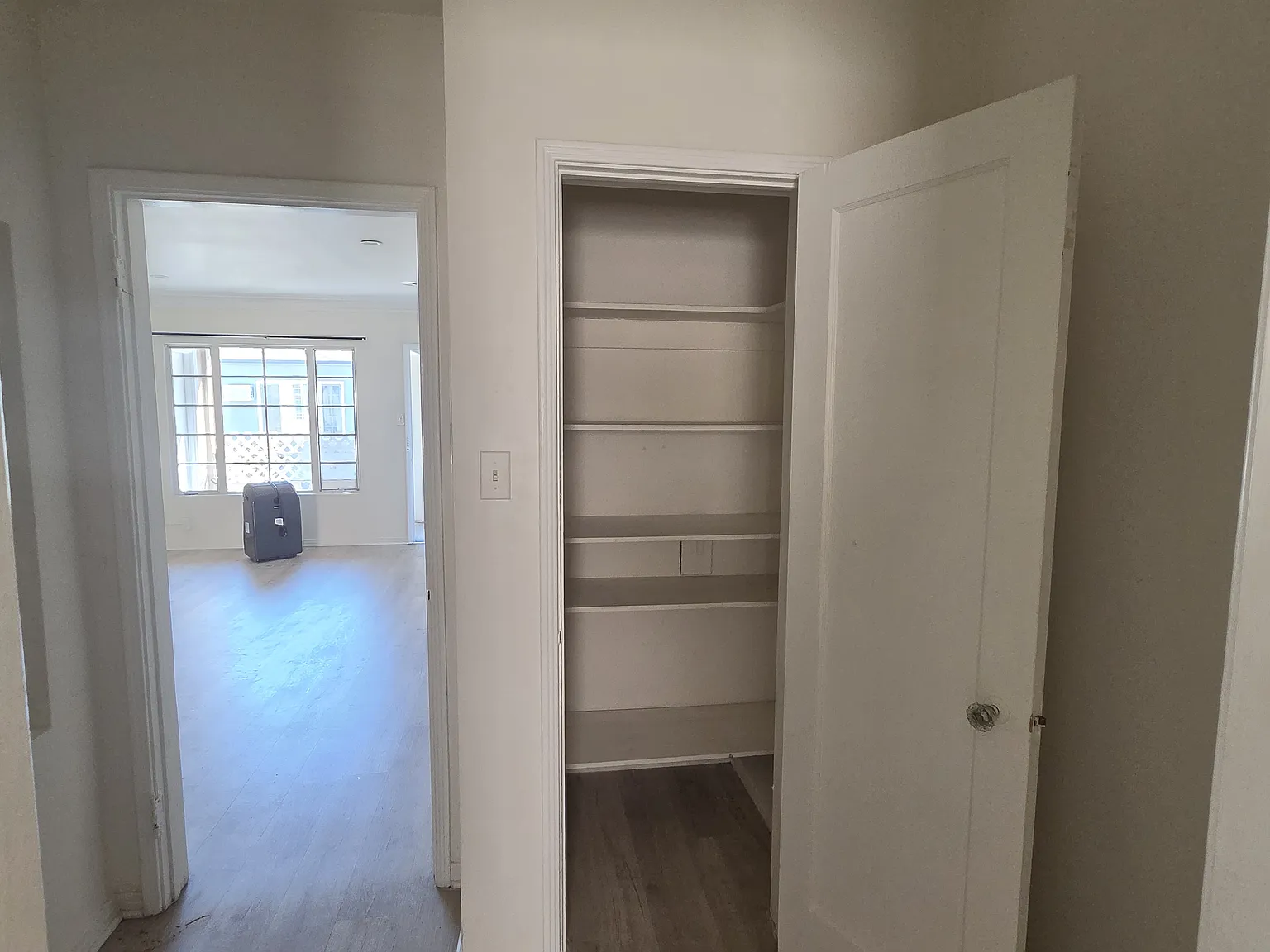 1205 S La Cienega Blvd — Photo 3