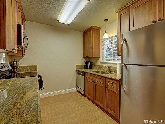5th image of 5744 Camas Ct