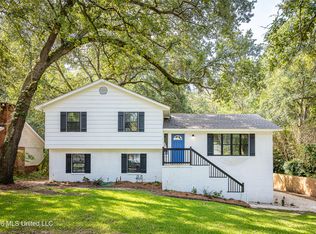 2550 Davidson Rd, Ocean Springs, MS 39564