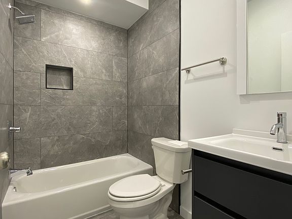 5th image of 624 N 38th St #B
