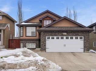 215 Snell CRESCENT, Saskatoon, SK S7T 0M7