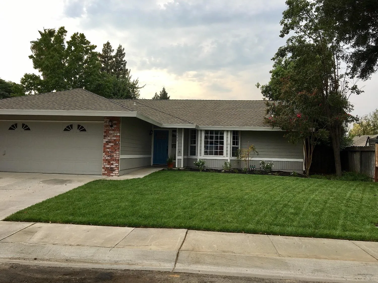 1253 Theresa Way photo 1