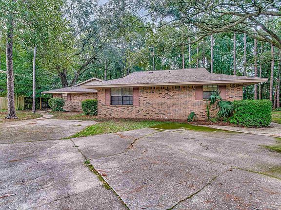 2nd image of 1376 & B Pinnacle Dr #A