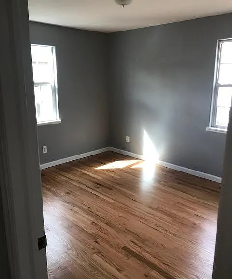 1335 N Perry St — Photo 5