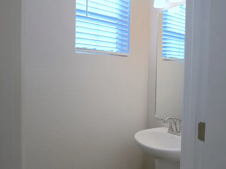 22295 E 39th Ave — Photo 18