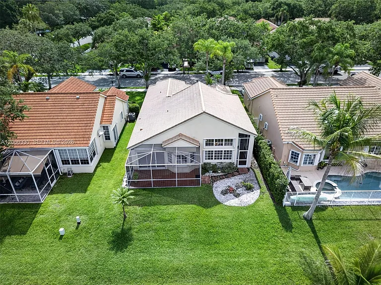1520 Seabay Rd — Photo 102