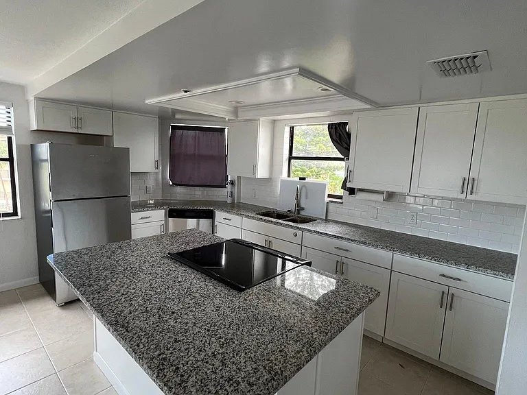 18131 Gulf Blvd #D — Photo 16