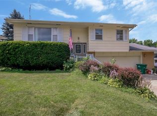 920 Market St, Carlisle, IA 50047