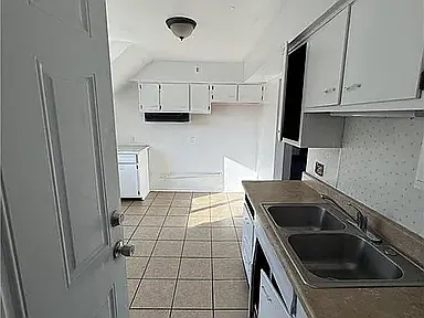 3104 Franklin Ave #2 — Photo 4