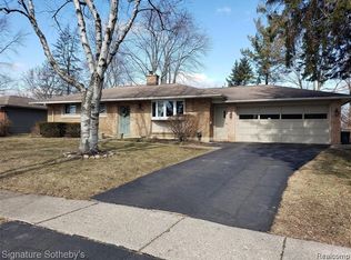 3898 Breaker St E, Waterford, MI