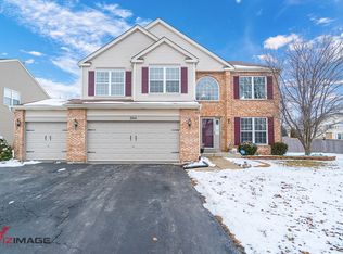 2014 Crosswind Dr, Plainfield, IL 60586