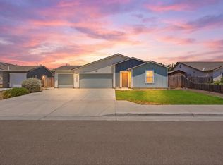 1892 Capistrano Ave, Tulare, CA 93274