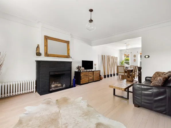 138 Wakeman Place image 4 of 35