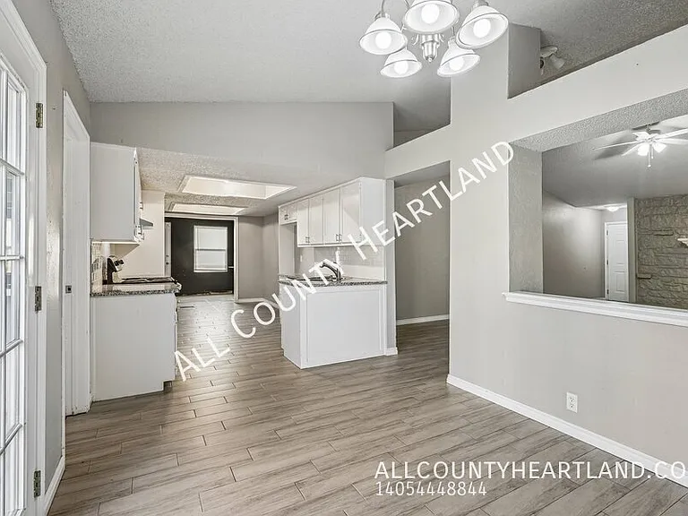 217 Cypress Dr — Photo 7