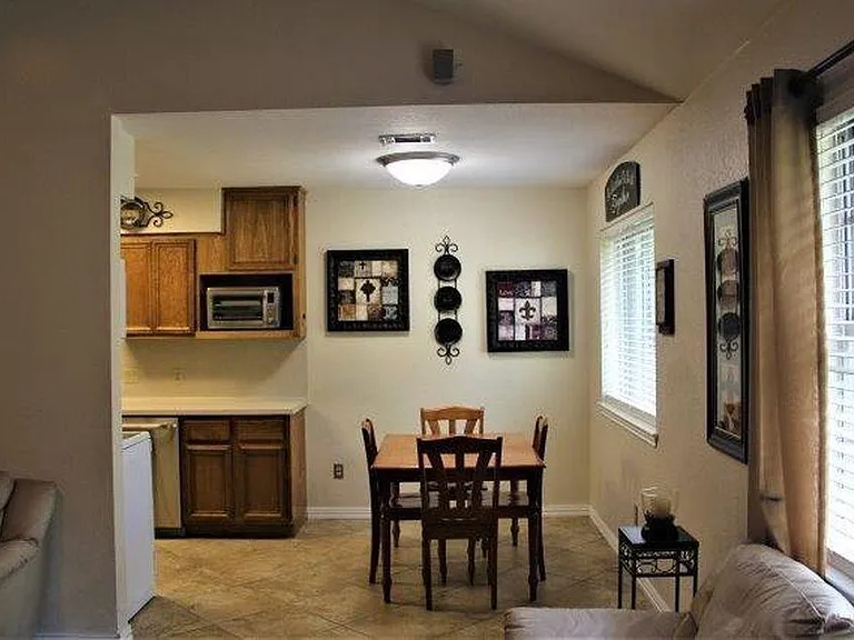 420 Oyster Creek Ct — Photo 6