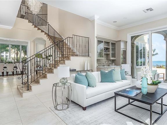 5th image of 3636 Ocean Dr