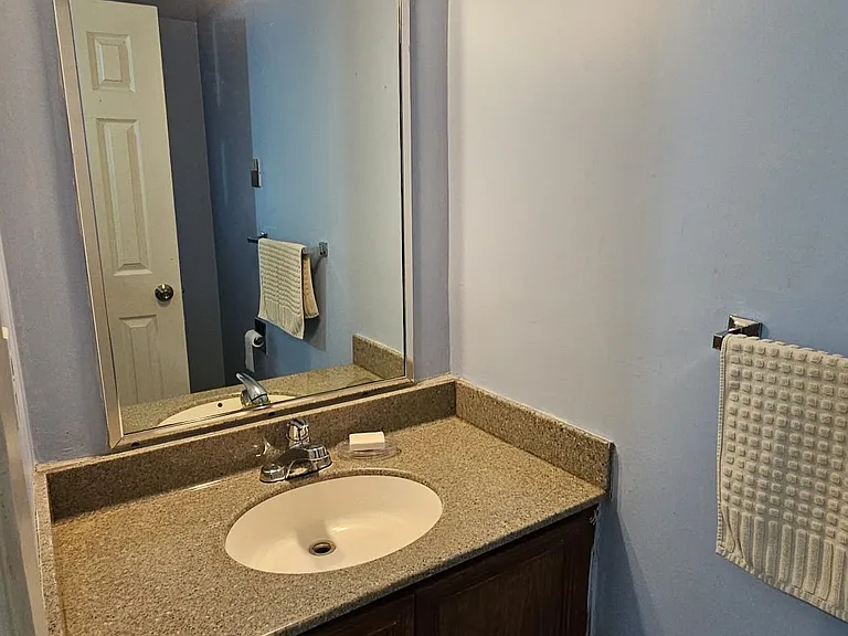 Kipling Cres — Photo 15