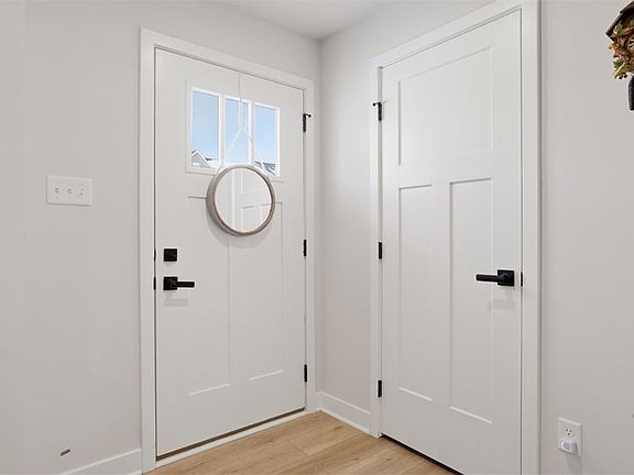 4th image of 4702 Spruce Rd