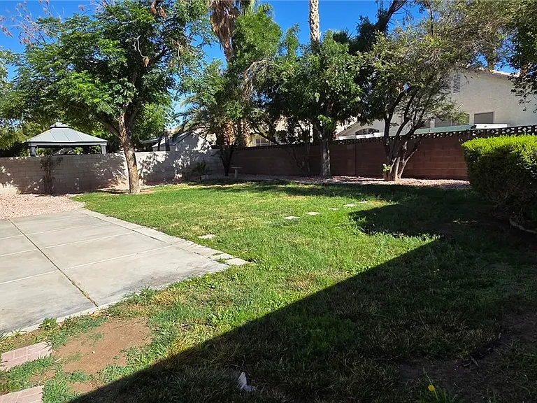1132 Castle Point Ave — Photo 21
