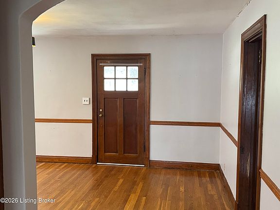 5th image of 4721 S 3rd St