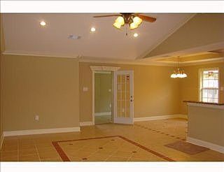 3rd image of 4908 Tynecastle Dr
