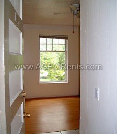 4th image of 379 E 1st S #4C