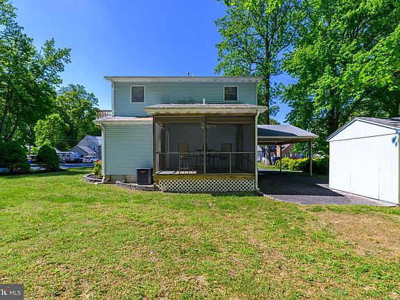 5th image of 32809 Ashwood Dr