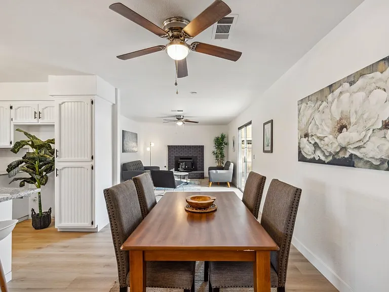 929 Moffat Dr — Photo 3