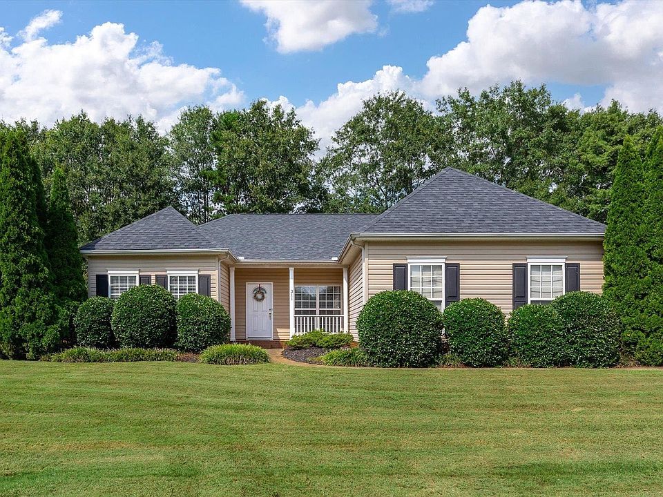 1st image of 311 Lake Lennox Dr