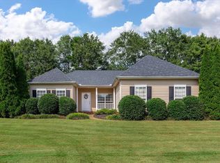 311 Lake Lennox Dr, Simpsonville, SC 29681