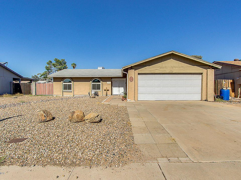 2nd image of 1652 W Pampa Ave
