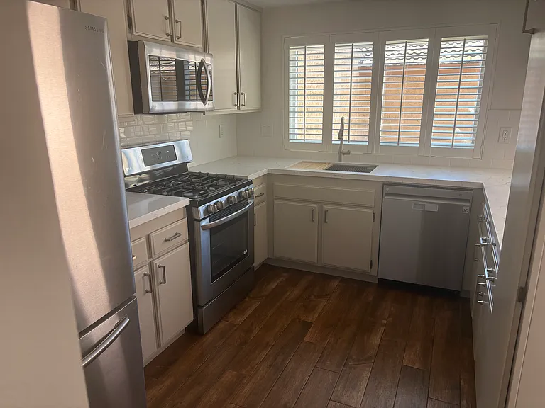 2083 Bay Meadows Dr — Photo 9