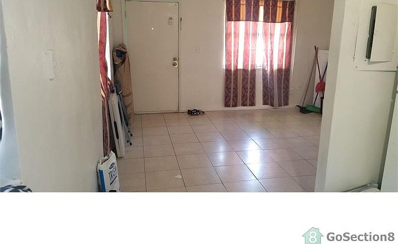 2nd image of 15811 NW 38th Pl
