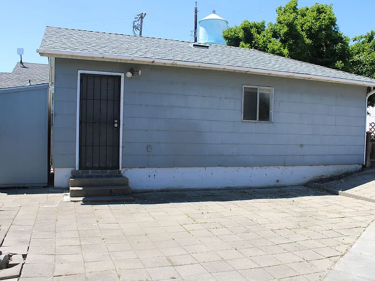 608 Union St — Photo 28