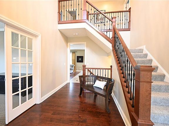 2nd image of 25745 Laura Ln