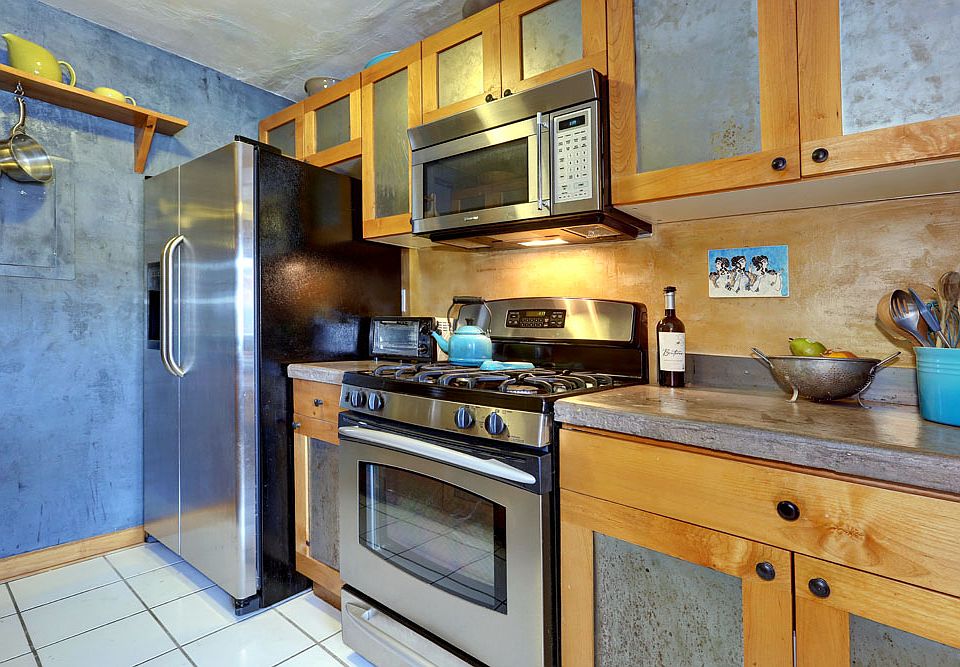 1st image of 9313 National Blvd APT 203