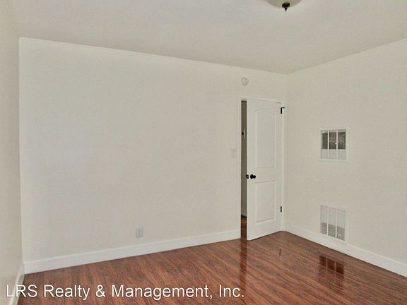 5th image of 5401 Smiley Dr APT 1