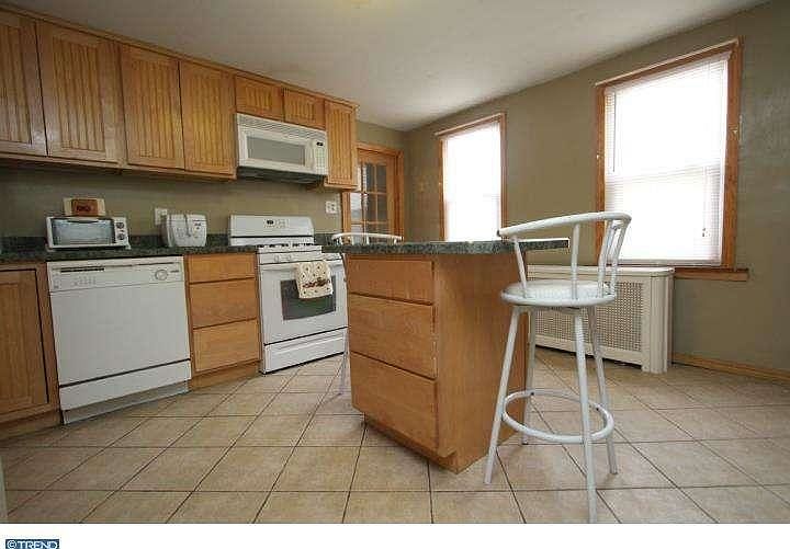 2nd image of 2640-42 Haworth St