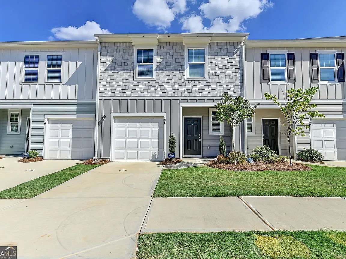 3 bed, 2.5 bath, 1682 sqft, $1,900 — Photo 1