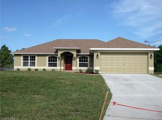 1010 Agnes Ave, Lehigh Acres, FL 33971