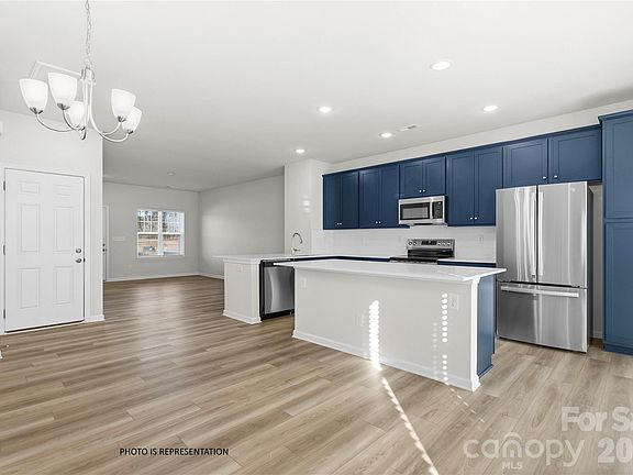 3rd image of 5106 Tommy Ln #602