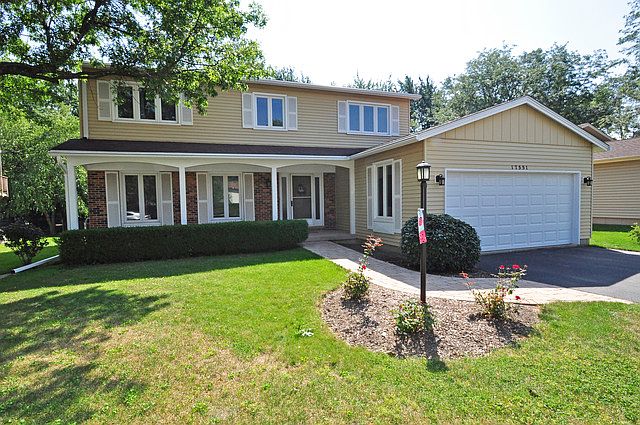 1st image of 17551 W Summit Dr