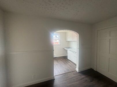 4th image of 529 E Main St Front 1