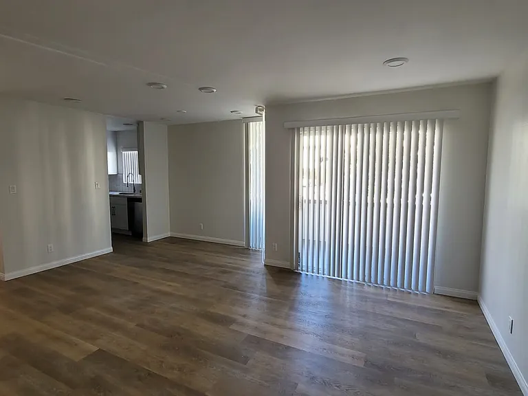 10376 Almayo Ave — Photo 103